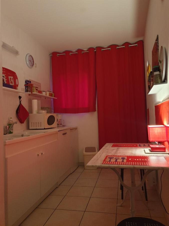 Appartement Terrasse - Hypercentre Avignon Buitenkant foto