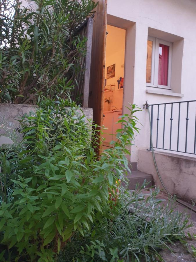 Appartement Terrasse - Hypercentre Avignon Buitenkant foto